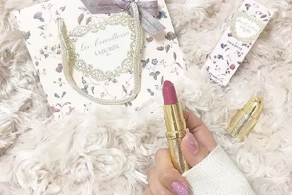 新たな恋コスメを発見 ラデュレのルージュで運命を引き寄せて ローリエプレス