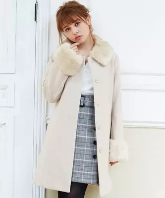 嫌いな人はいないはず ふわふわ服 でつくる愛されコーデをcheck ローリエプレス