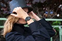40年前の名作映画で使われた「アニエスベー」の腕時計が復刻！当時のデザインを再現したレトロなムードに注目