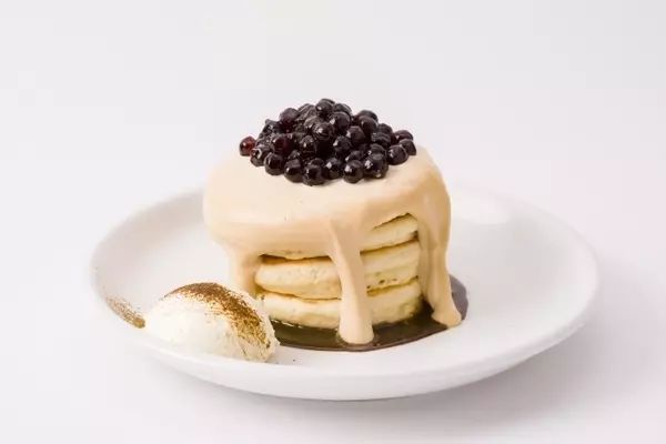 タピオカ パンケーキを合わせた進化系 新宿東口 銀座の Hole Hole Cafe Diner に期間限定でお目見え ローリエプレス