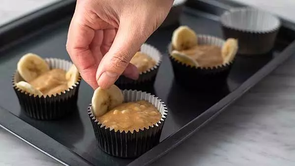 おうち時間に挑戦してみたい ディーン デルーカ から キャロットケーキ など3種の焼き菓子キットが登場 ローリエプレス