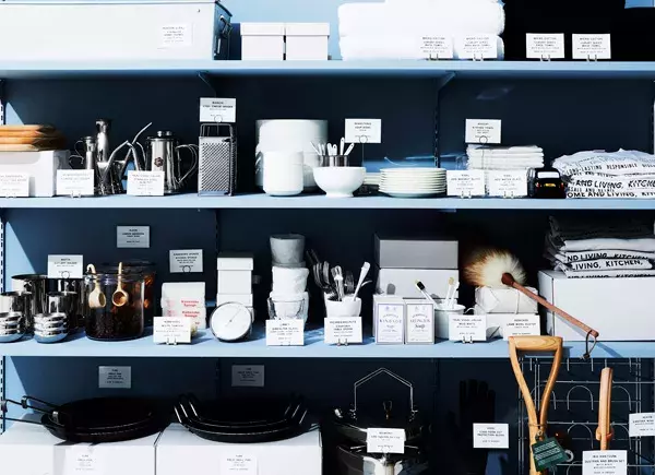 隠れた名品がずらりと並ぶときめきの空間 Qolを上げたいなら 渋谷の 忘れ物保管所 を覗いてみて ローリエプレス