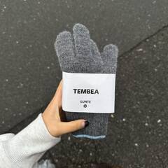 話題の「TEMBEA」あったか小物って、手袋だけじゃないんです！ブランドタグがおしゃれなマフラーをgetせよ