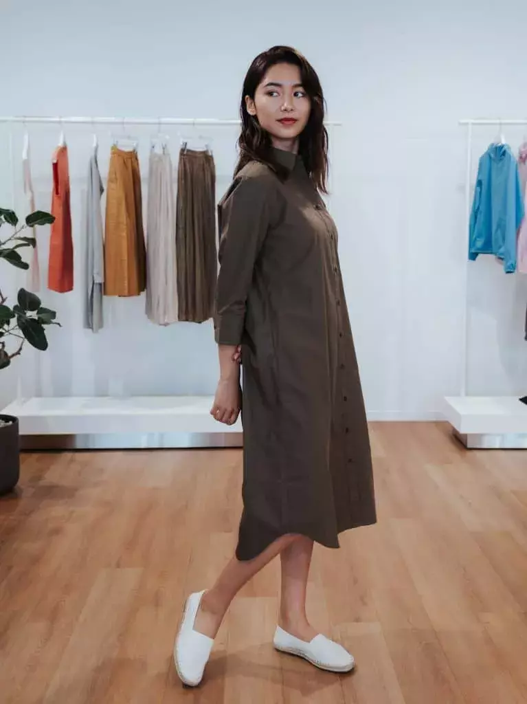 今 ユニクロで買うならコレ Jj編集部オススメ秋まで着られる服3選 ローリエプレス