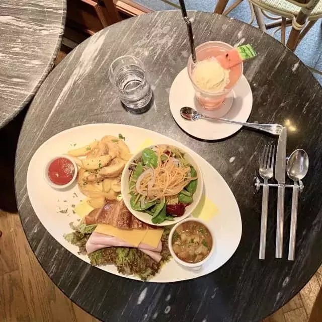 オープンエアなお店も おしゃれランチが楽しめるお店6選 六本木 広尾編 ローリエプレス