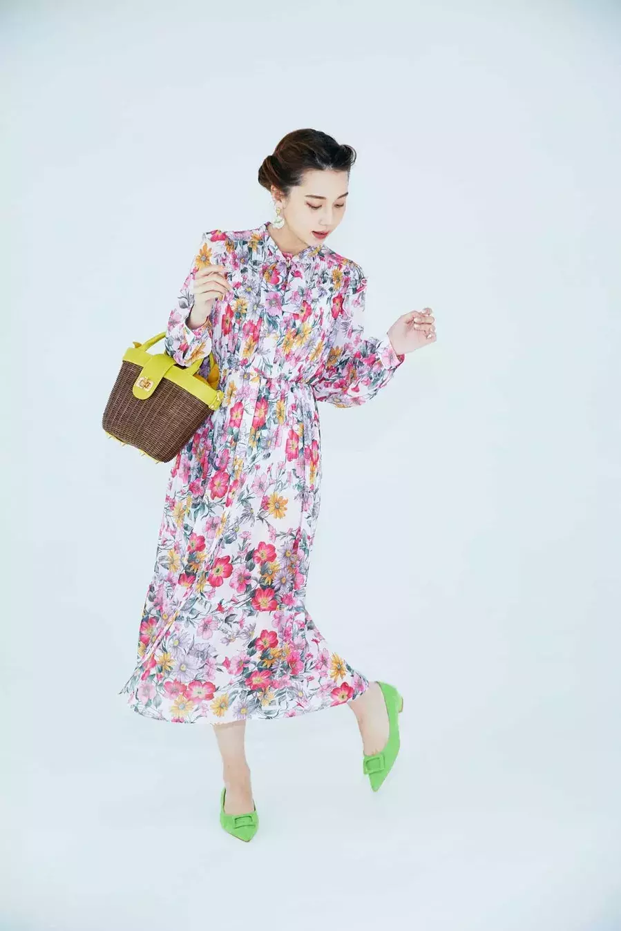 誰もが知る大人気ドラマ ゴシップガール Nikiがなりきりファッションを紹介 ローリエプレス