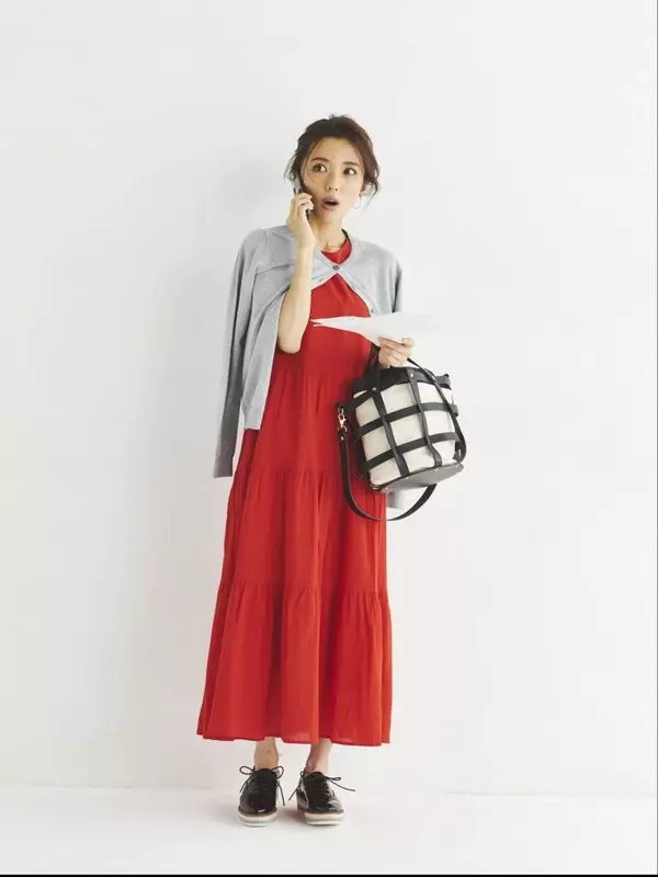 ユニクロ 楽ちんカラーワンピでおうち時間も気分が上がる ローリエプレス