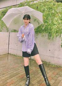 【ZARAほか】雨の日はフェイクレザーでオシャレ見えが叶う!