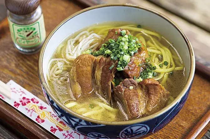 沖縄で絶対に食べたい 沖縄そば おすすめ13選 名店から進化系まで ローリエプレス 沖縄で絶対に食べたい 沖縄そば おすすめ13選 名店から進化系まで ローリエプレス