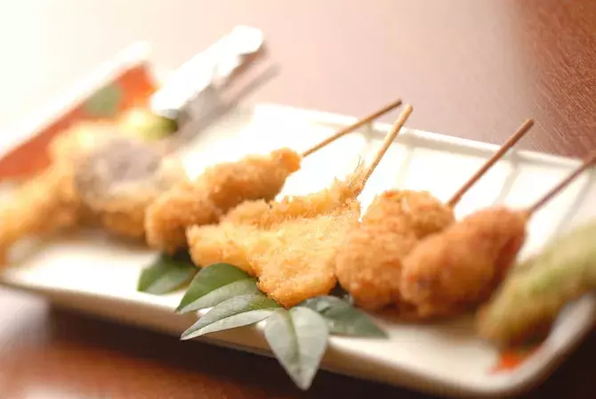 大阪の美味しい串カツ8選 コスパ良し 初心者にもツウ好みにもおすすめの名店まとめ ローリエプレス 大阪の美味しい串カツ8選 コスパ良し 初心者にもツウ好みにもおすすめの名店まとめ ローリエプレス