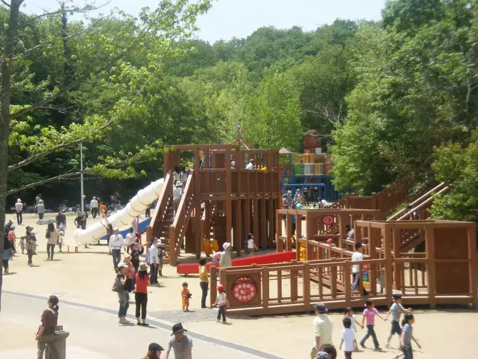 大阪 子どもが喜ぶ公園おすすめ17選 遊具に動物ふれあいなど遊び場たくさん ローリエプレス