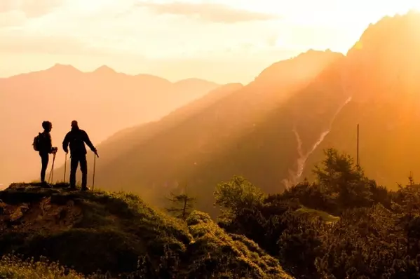 初心者 女子向け 登山の服装 持ち物ガイド トレッキングにも 季節のコーデも紹介 ローリエプレス
