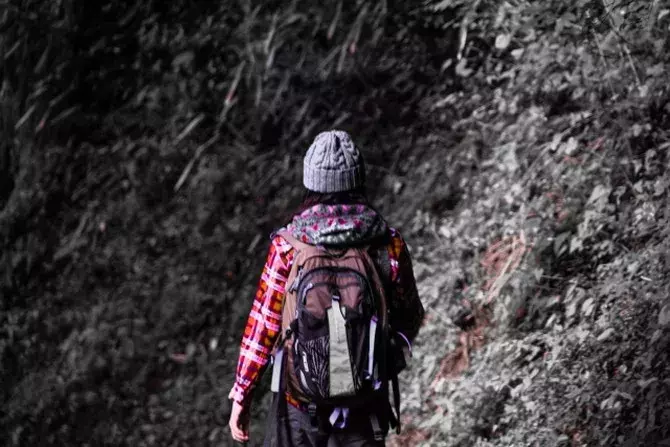 初心者 女子向け 登山の服装 持ち物ガイド トレッキングにも 季節のコーデも紹介 ローリエプレス 初心者 女子向け 登山の服装 持ち物ガイド トレッキングにも 季節のコーデも紹介 ローリエプレス
