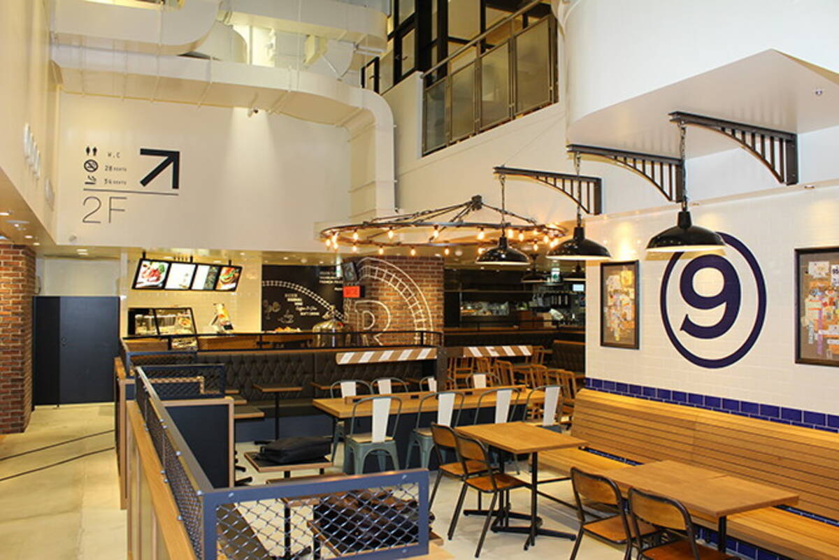 池袋駅近 早朝からあいてるカフェ3選 エキナカや24時間営業の店も ローリエプレス