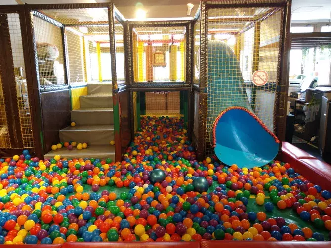 東京 ママライターおすすめ親子カフェ9選 キッズスペースや見守りスタッフ付きも ローリエプレス