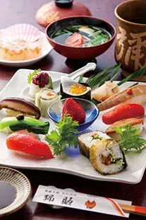 九州 旬の海鮮 寿司ランチ14選 天草の生うに丼 大分の佐伯寿司も ローリエプレス