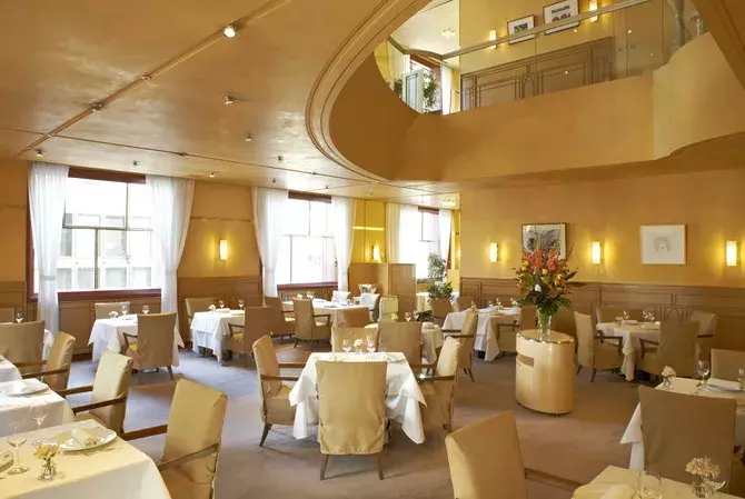 東京 絶品オムライス8選 ふわとろ卵が美味しい 一度は行きたい老舗の名店など ローリエプレス 東京 絶品オムライス8選 ふわとろ卵が美味しい 一度は行きたい老舗の名店など ローリエプレス