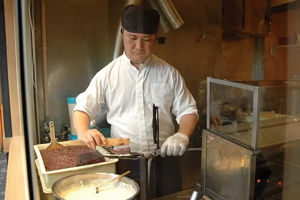 名古屋 大須商店街の食べ歩きグルメ12選 絶品なごやめし Sns映えスイーツも ローリエプレス