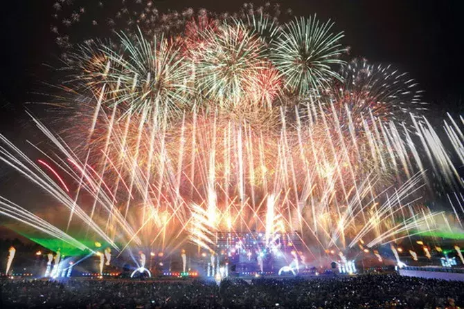 人気1位はあの花火 全国の花火大会申込者数ランキングトップ10を発表 ローリエプレス