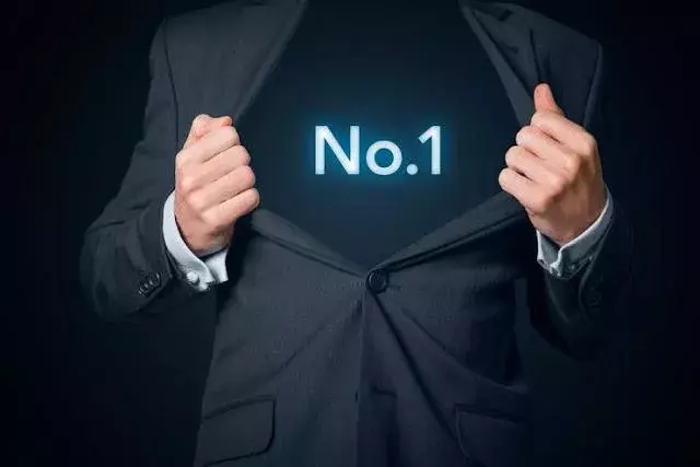 こんな人に注意 自己顕示欲が強い男性の特徴と嫌われる理由とは ローリエプレス