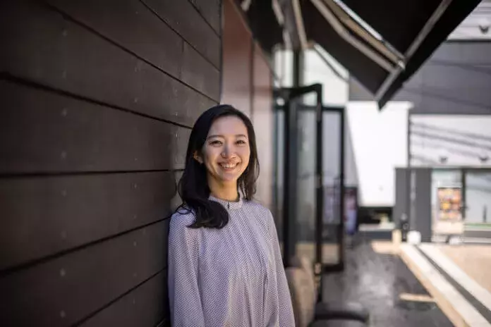 内面も大事 年齢より若く見られる人の特徴6つ ローリエプレス