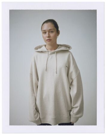 H&M、スーパーモデルのヘレナ・クリステンセンとコラボレーションの5枚目の画像
