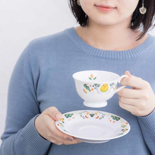 小鳥好きさんのための「ほっこりお茶会 インコのカップ＆ソーサー」がフェリシモから登場の7枚目の画像