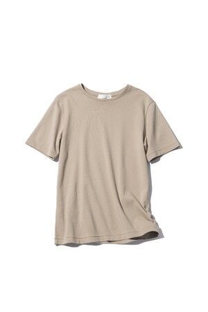 大人女性ブランドEluraが、様々な悩みに効く究極の＜サマ見えTシャツ＞全9型を発売！の2枚目の画像