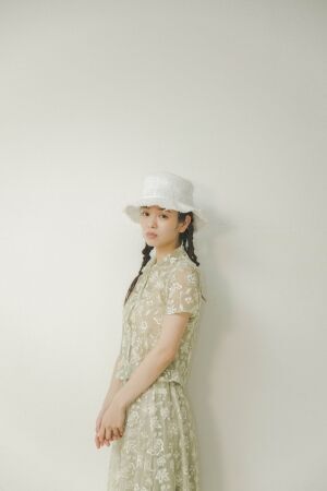 ＜Lily Brown(リリー ブラウン)＞モデル・横田真悠が選んだ夏服！売上利益が全額チャリティになるオンラインストアの新企画の1枚目の画像