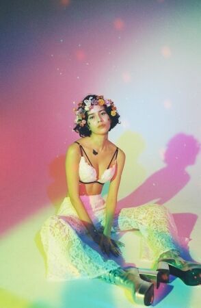 ランジェリーブランドRAVIJOURより、2020 Summer Collection "LOVE BUZZ" が公開。の2枚目の画像