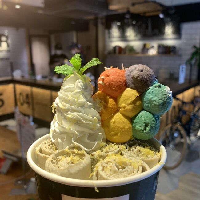 トゥンカロンで話題の「MUUNseoul」と、国内一の店舗数を誇るロールアイス専門店「マンハッタンロールアイスクリーム」がコラボレーション！の2枚目の画像