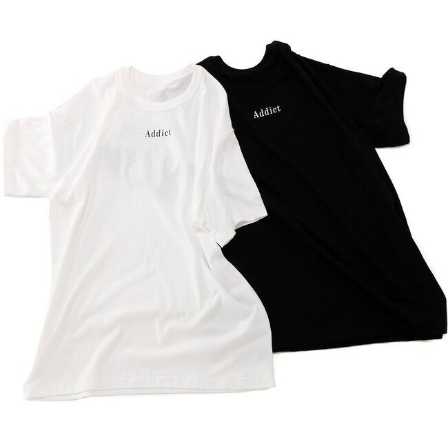 LIMI feu オンライン限定のユニセックスTシャツを５月22日土曜日18時に発売の4枚目の画像