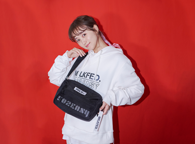 女優「小松彩夏」のD2Cファッションブランド『502EASY』×『MILKFED.』コラボアイテム販売開始！の6枚目の画像