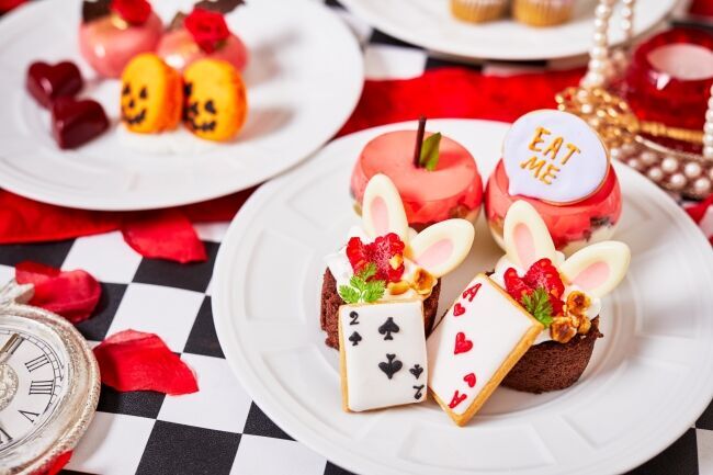 不思議の国のアリス×ハロウィン！秋の味覚がふんだんに入った限定スイーツが登場『アリスのハロウィンアフタヌーンティー』の2枚目の画像