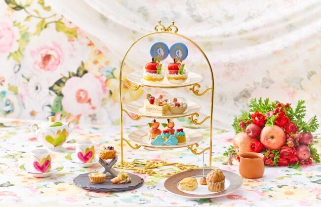 女子必見！魔法の鏡や林檎、小人まで・・・“白雪姫”をイメージした、Princess Sweets Collection！「プリンセスアフタヌーンティー～世界で一番美しい“白雪姫”～」販売の2枚目の画像