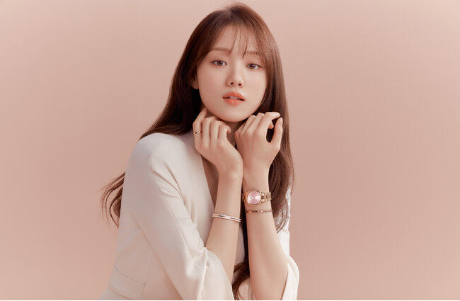 DANIEL WELLINGTON（ダニエル ウェリントン）人気定番モデル「ICONIC LINK」を更に洗練させた最新モデル「ICONIC LINK PINK」を発売開始の2枚目の画像