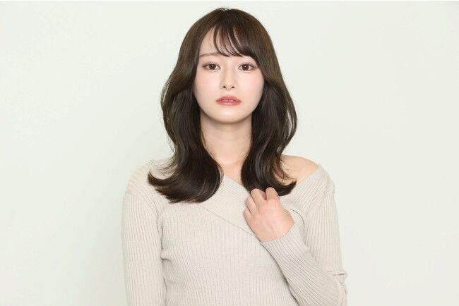 トレンドヘアをおうちで簡単に！スタイリング剤「NiNE」より、トップスタイリストが教える韓国風ヘアのセルフスタイリングHowTo動画を6月末より公開！の10枚目の画像