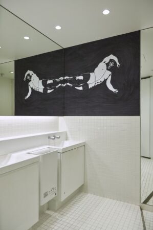 俳優・浅野忠信の手掛けた作品の展示をはじめ、ラフォーレ原宿、トイレからカルチャーを発信すべくリニューアルを実施　の4枚目の画像