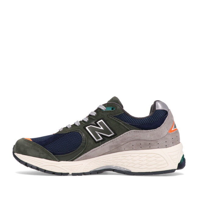 atmosよりNew Balance 1000番台から 「2002」新色2色が国内限定で登場。の11枚目の画像