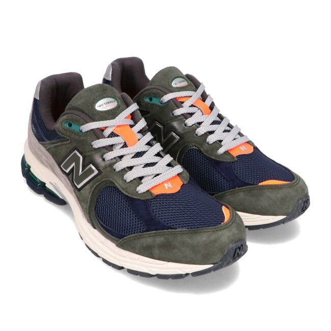 atmosよりNew Balance 1000番台から 「2002」新色2色が国内限定で登場。の9枚目の画像