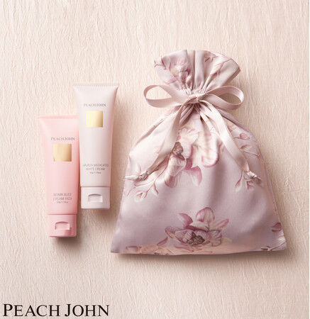 おこもり美容にぴったり！自分磨きに最適なPEACH JOHN BEAUTYのクリスマスコフレが登場。の9枚目の画像