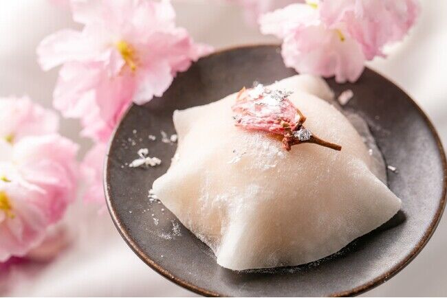 【blanc】春の桜ハイティー　提供開始！の3枚目の画像