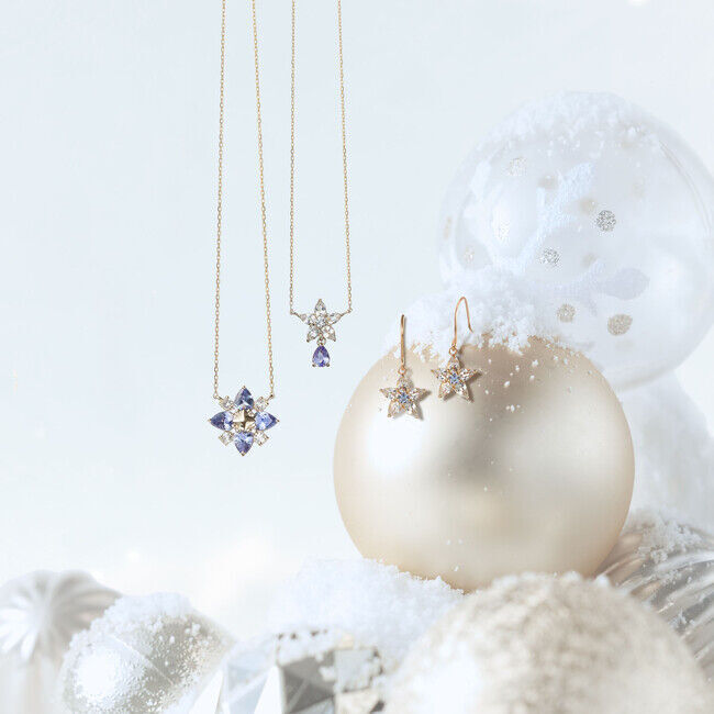 Samantha Jewelryから2023年クリスマスコレクションが登場。星形の花びらがホリデーシーズンにぴったりな、BELL FLOWER(桔梗)の花をモチーフにしたシリーズなどがラインナップ。の2枚目の画像