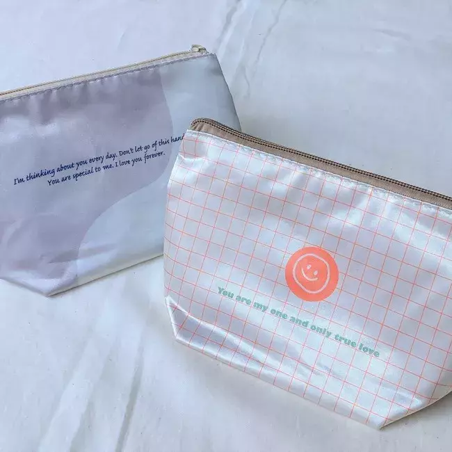 エモい カップルデザインの新作雑貨 カップルイラスト シリーズが新発売 韓国雑貨をイメージしたおしゃれアイテム商品が登場 ローリエプレス エモい カップルデザインの新作雑貨 カップルイラスト シリーズが新発売 韓国雑貨をイメージしたおしゃれアイテム商品が登場 ローリエプレス