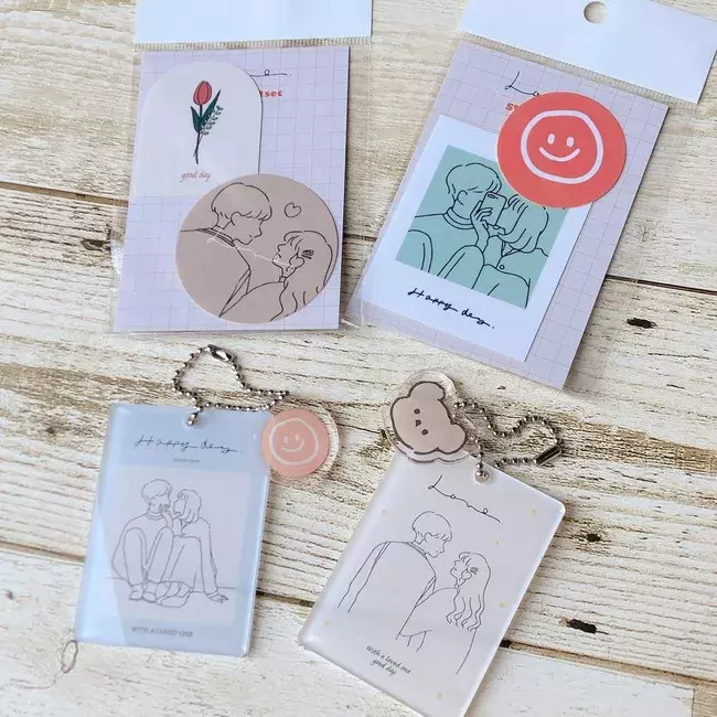 エモい カップルデザインの新作雑貨 カップルイラスト シリーズが新発売 韓国雑貨をイメージしたおしゃれアイテム商品が登場 ローリエプレス