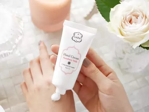 美容大国イスラエル生まれ Laline のストロベリーミルクコフレが可愛い ローリエプレス