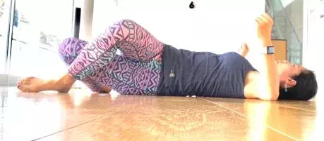 骨盤ストレッチで 下半身太りや腰痛を解消しよう ローリエプレス 骨盤ストレッチで 下半身太りや腰痛を解消しよう ローリエプレス