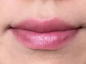 リップメイクの幅が広がる リップティントの使い方 ローリエプレス リップメイクの幅が広がる リップティントの使い方 ローリエプレス