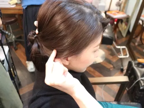 こなれ見え抜群 たったゴム1本で簡単まとめ髪アレンジの完成 ローリエプレス