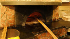 本場ナポリのピザ屋を再現。世界が認めた本物のマルゲリータ